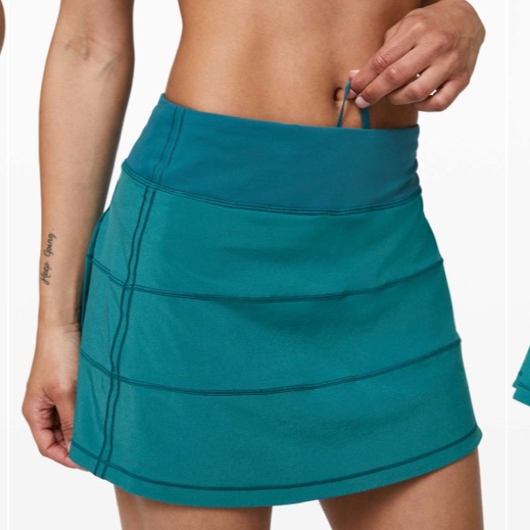 Lululemon Pace Rival Skirt (Tall) *4-way Stretch 15"
Cyprus size 4 golf tennis - Picture 3 of 13